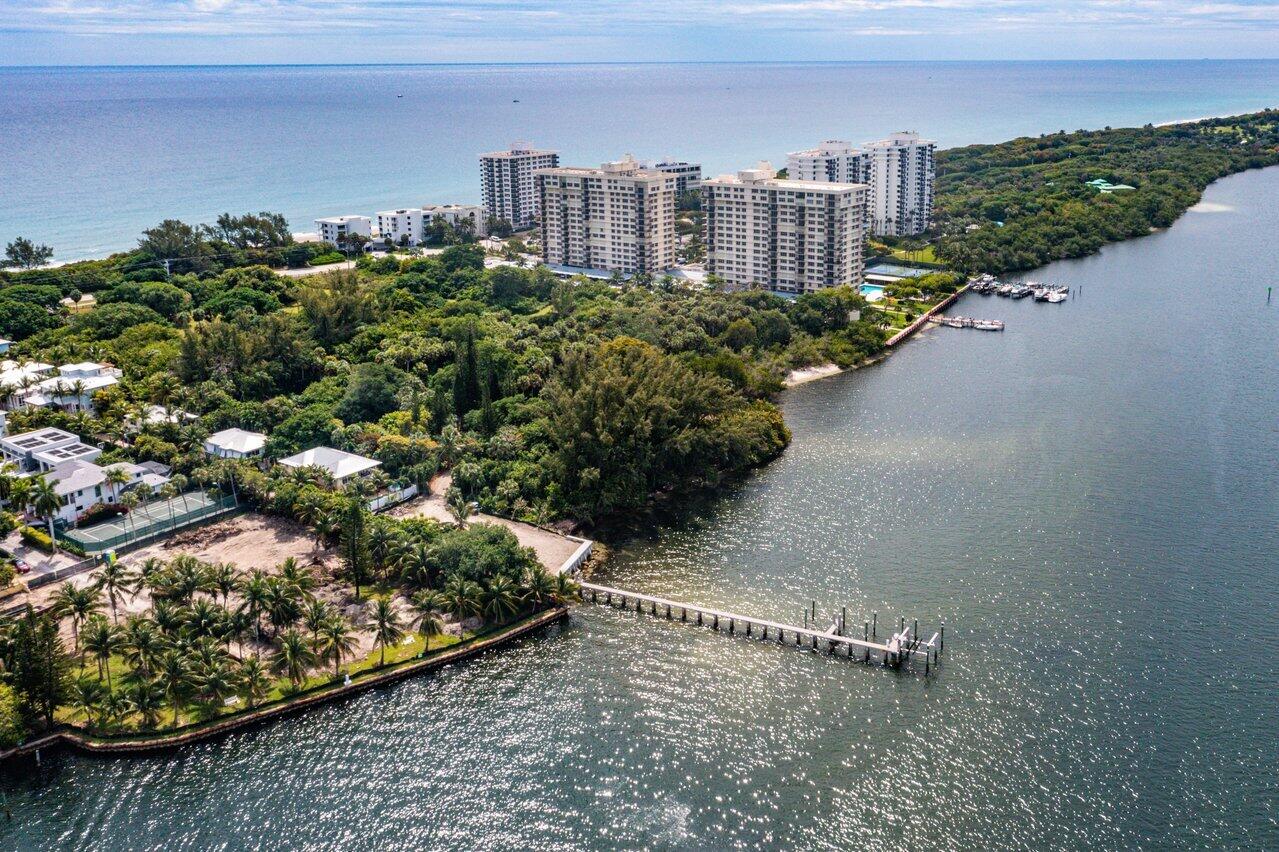 MANATEE POINTE AT LAGO MAR CONDO - Residential