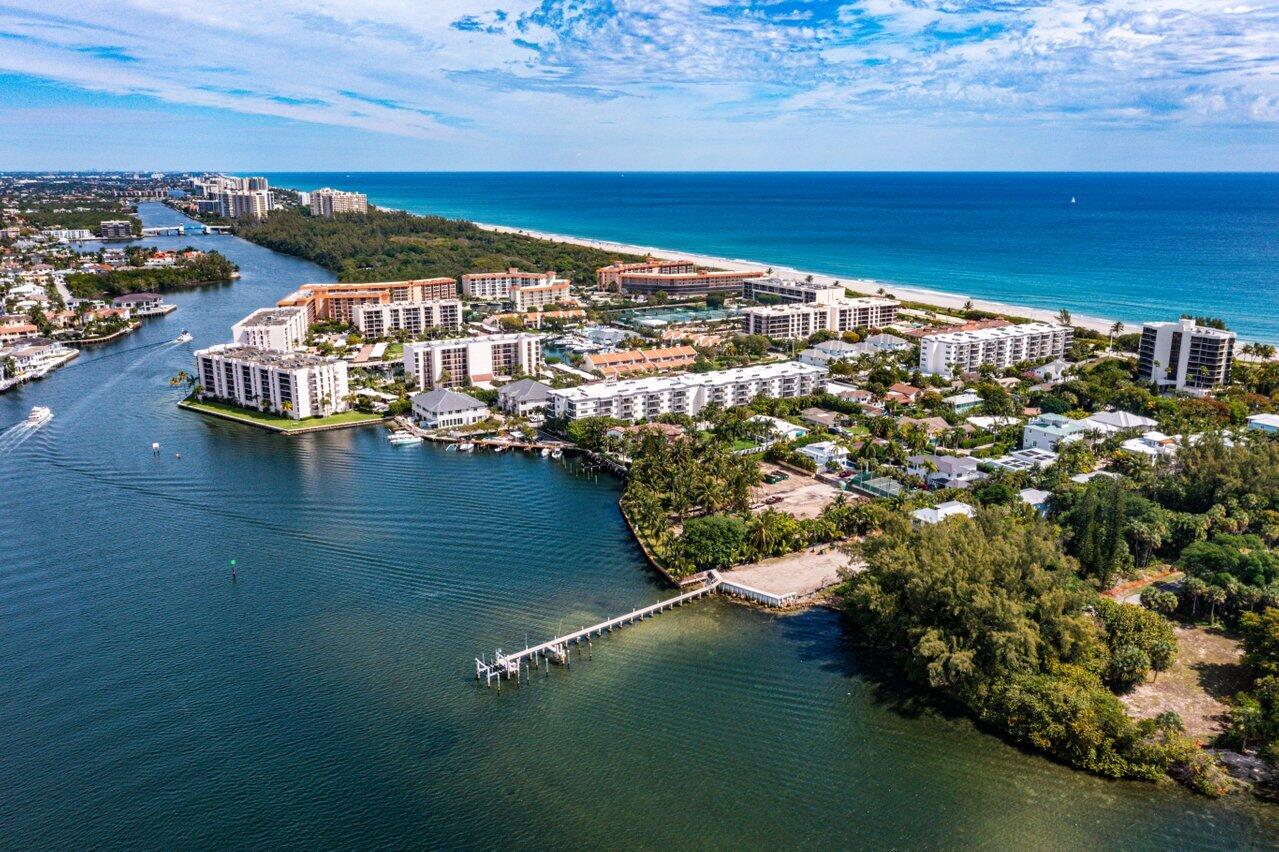 MANATEE POINTE AT LAGO MAR CONDO - Residential