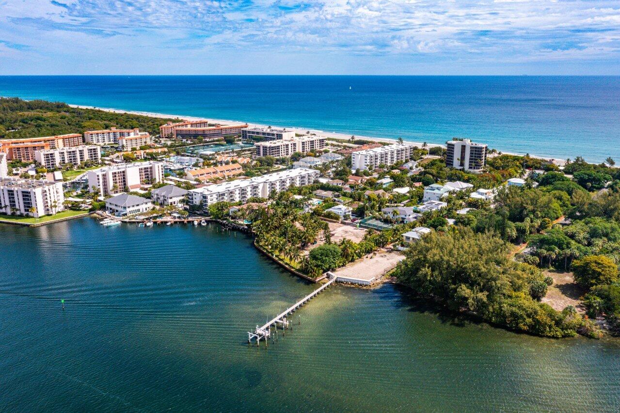MANATEE POINTE AT LAGO MAR CONDO - Residential