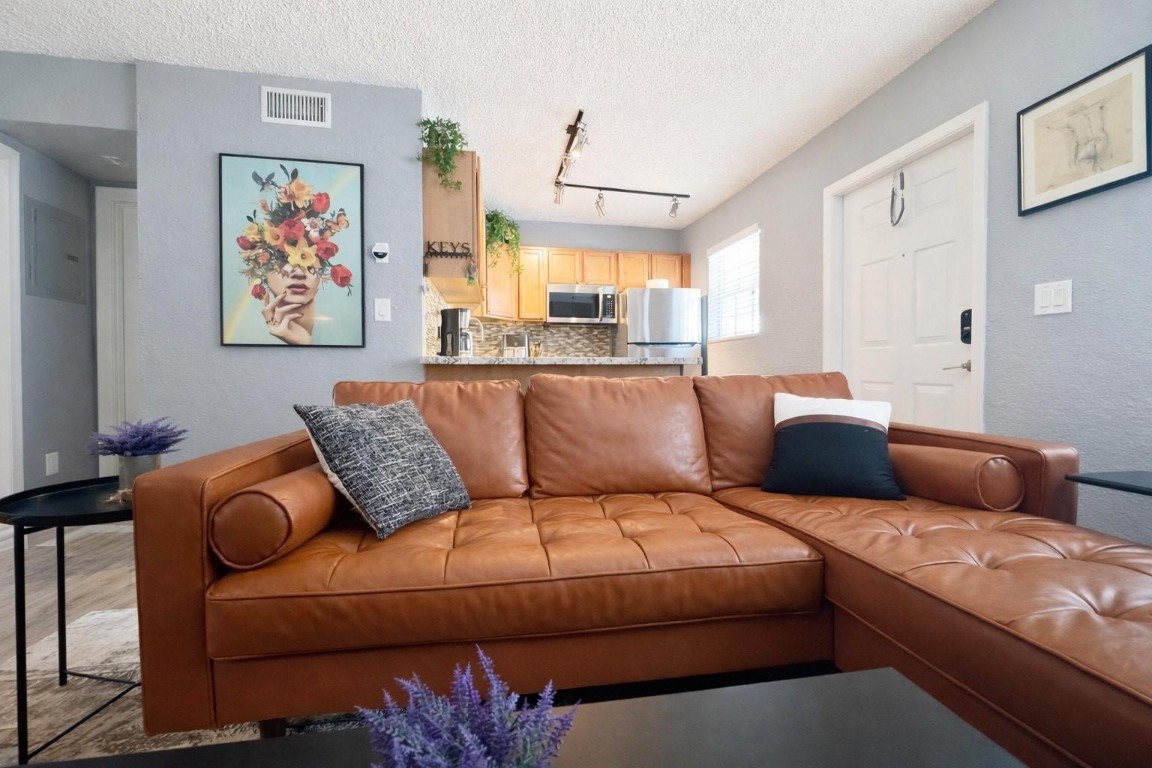 THE GROVE - Residential