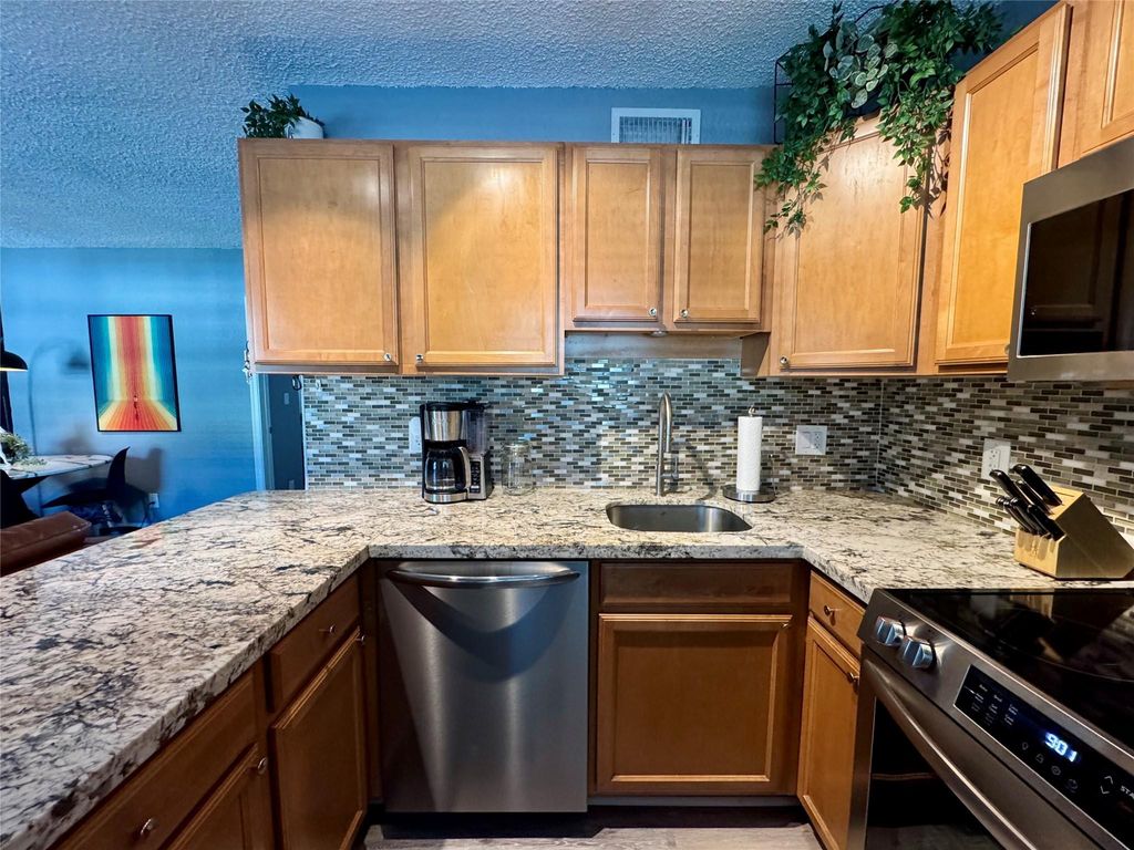 Photo of 2660 NE 8th Avenue #211, Wilton Manors, FL 33334 (MLS # F10543342)