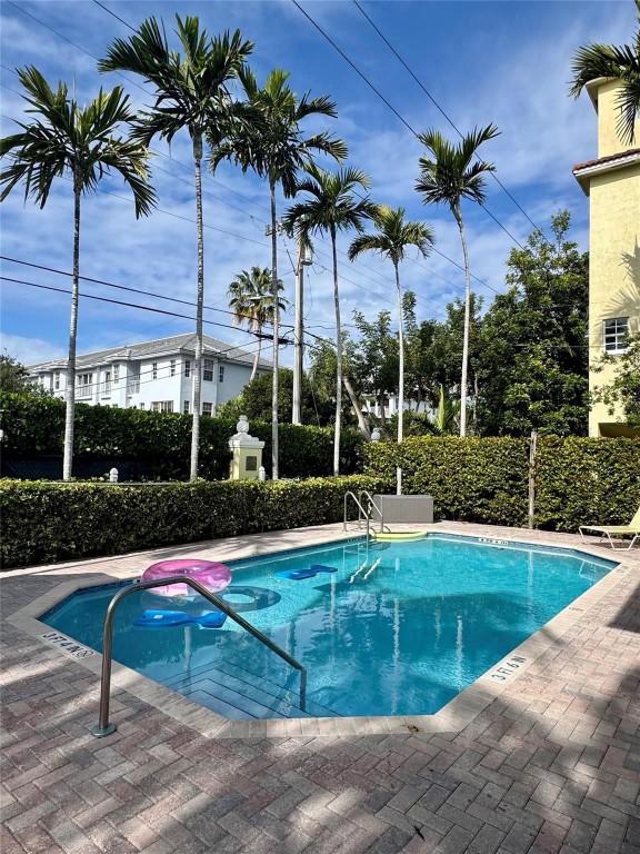 THE GROVE - Residential