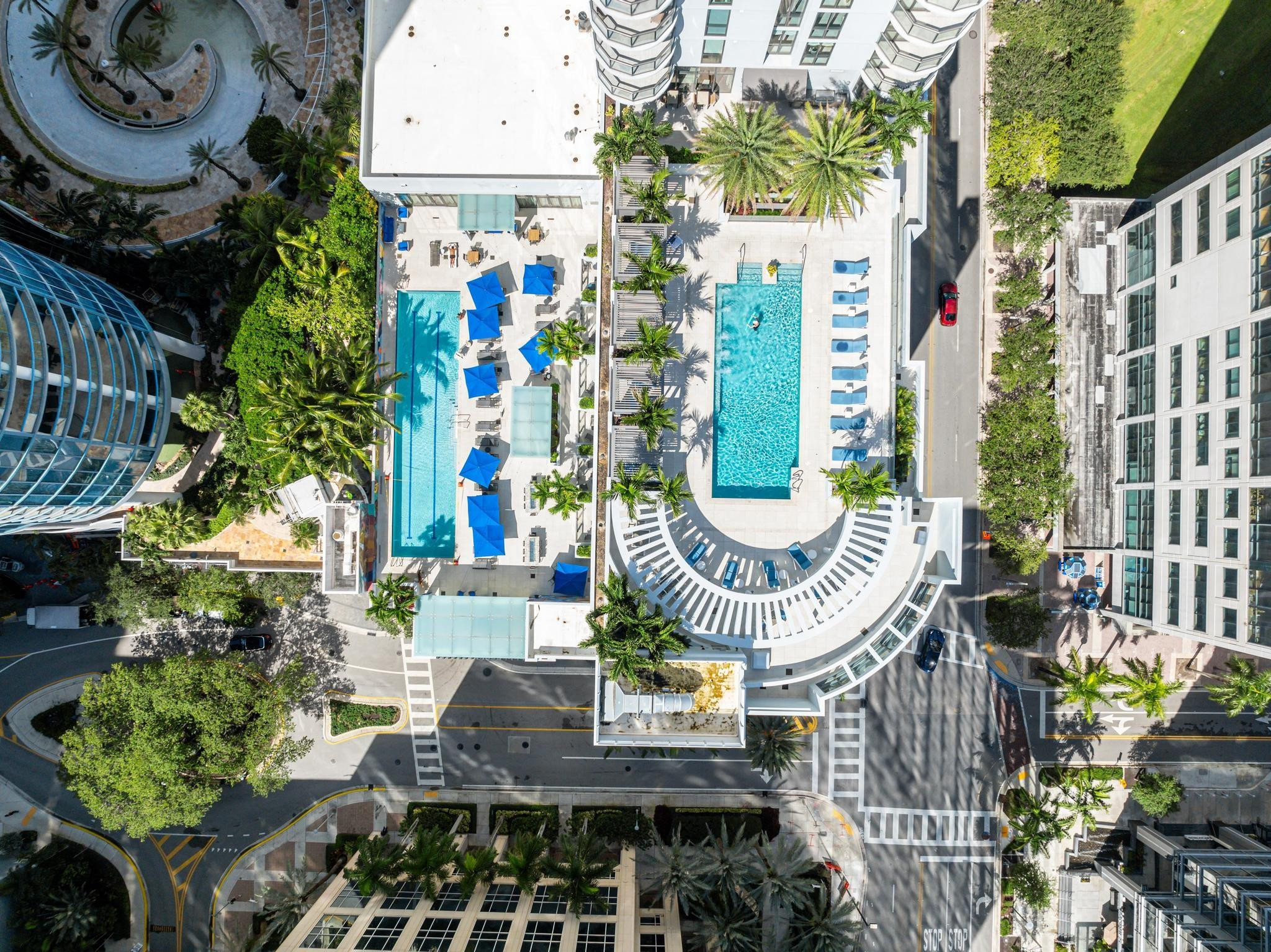 100 Las Olas - Residential