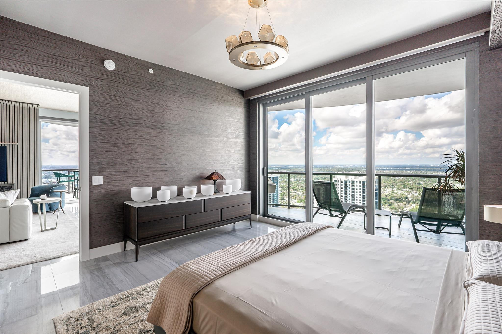 100 Las Olas - Residential