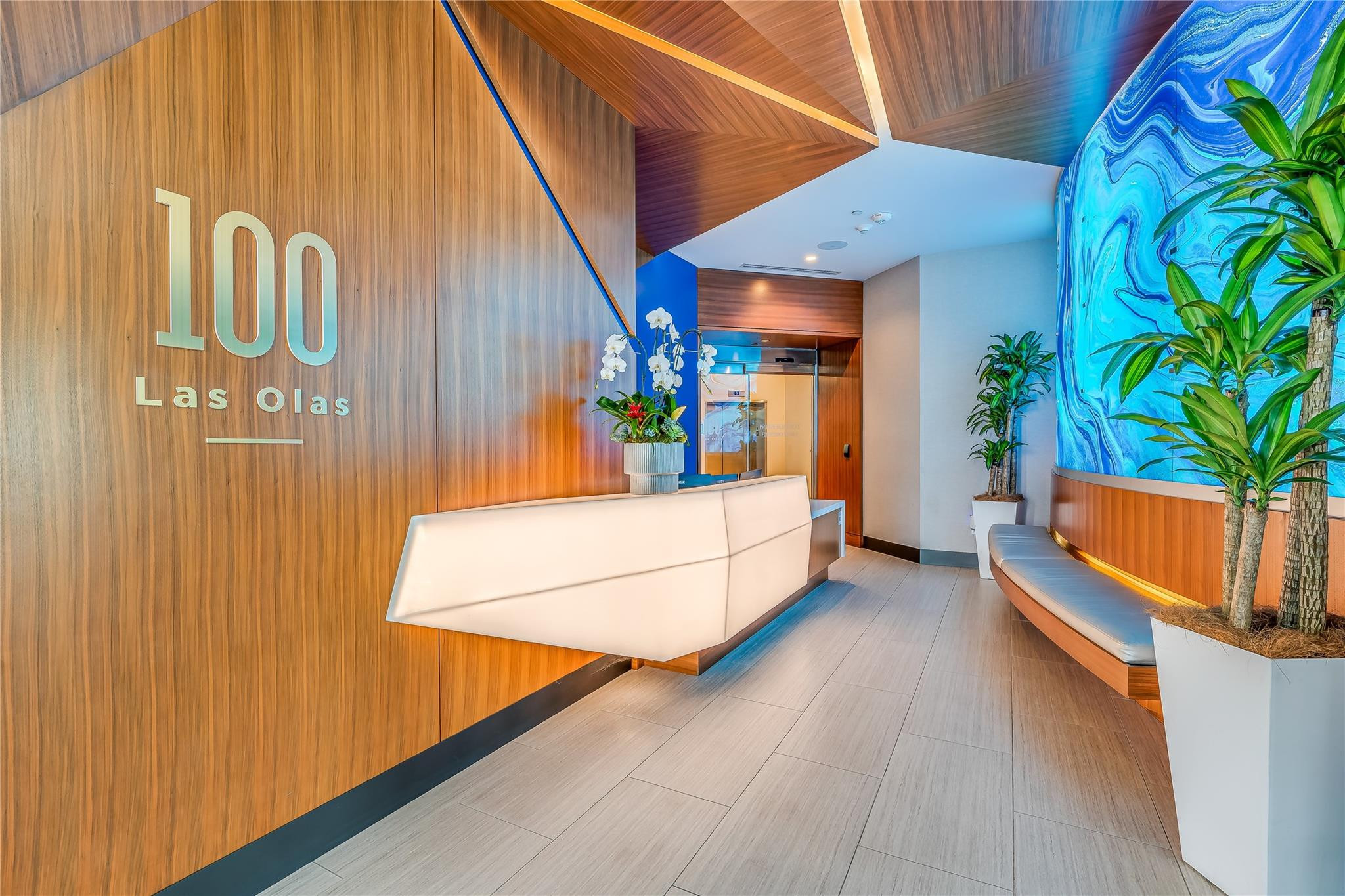 100 Las Olas - Residential