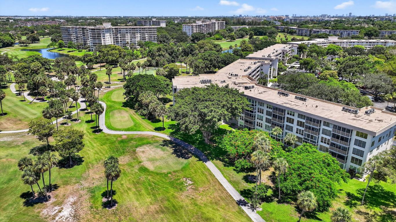 Palm Aire Country Club - Residential