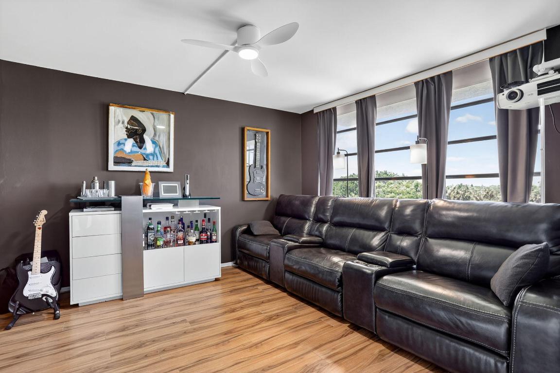 Palm Aire Country Club - Residential