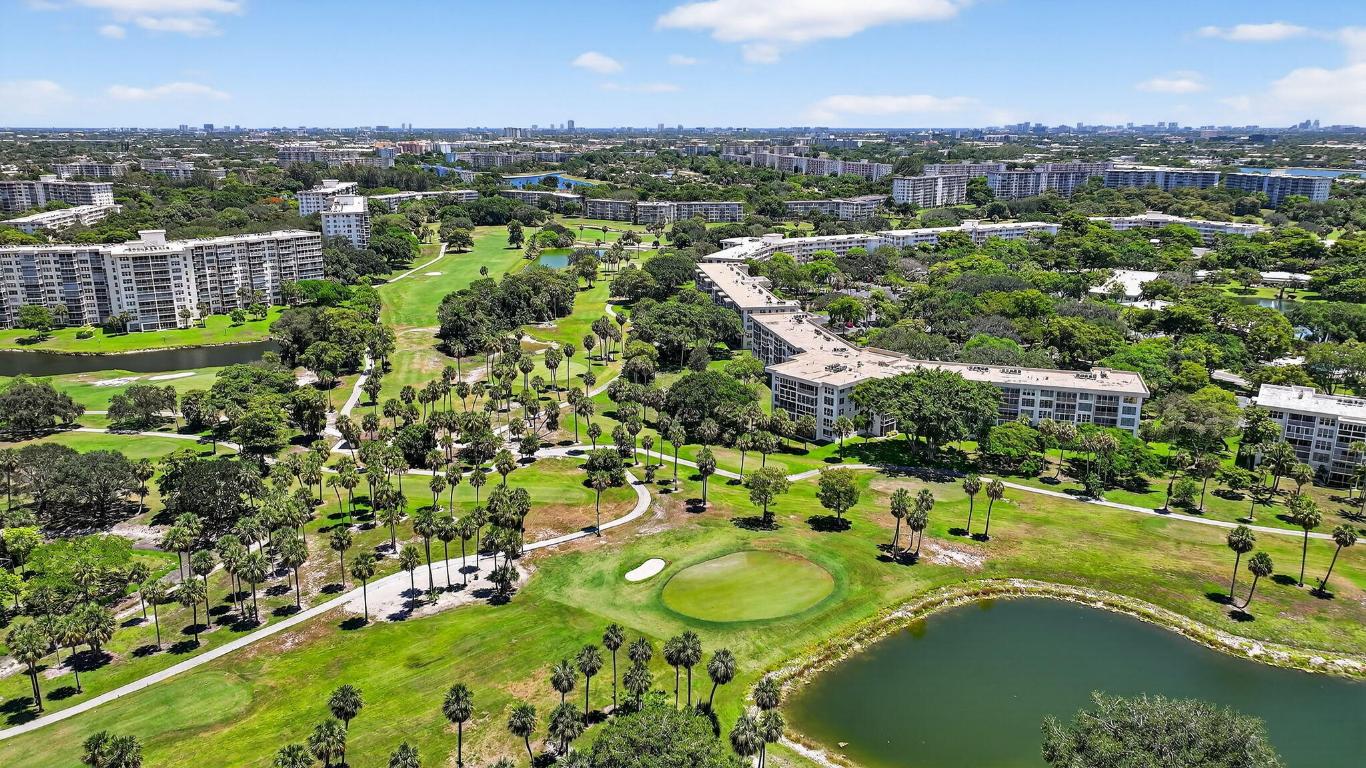 Palm Aire Country Club - Residential