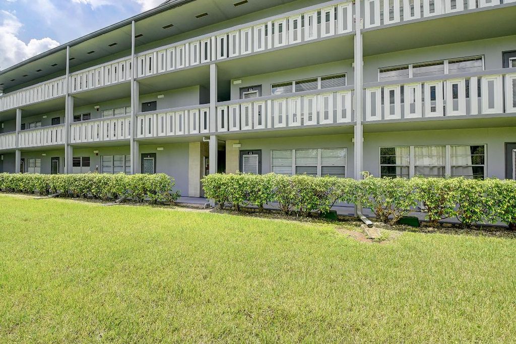 Photo of 49 Suffolk B #49, Boca Raton, FL 33434 (MLS # R11155460)