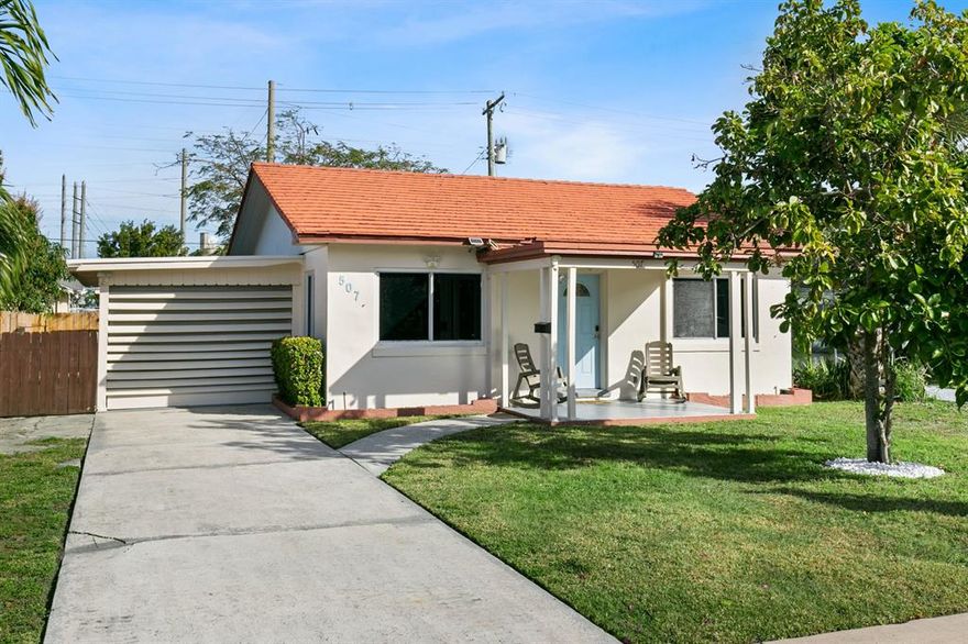 Charming 2 bedroom/1bath bungalow in the Historic Northwood Harbor District.   CBS construction w/neutral colors and tall ceilings. Exceptionally maintained terrazzo flooring throughout, remodeled kitchen with newer stainless steel appliances and designer backsplash. Washer and dryer included in the spacious laundry room. Master bedroom w/two closets. Combo tub/shower with remodeled tiles. Converted garage could be used as 3rd bedroom or office. Fenced backyard w/ solar lighting and  a 12 x 10 shed w/ double doors for entry and large backyard ready for your pets! This home is walking distance to the intercoastal and Manatee Lagoon. Port of Palm Beach w/ water taxi access to Peanut Island is within five minutes as well as the Singer Island Beach. A great location 10 minutes from downtown.