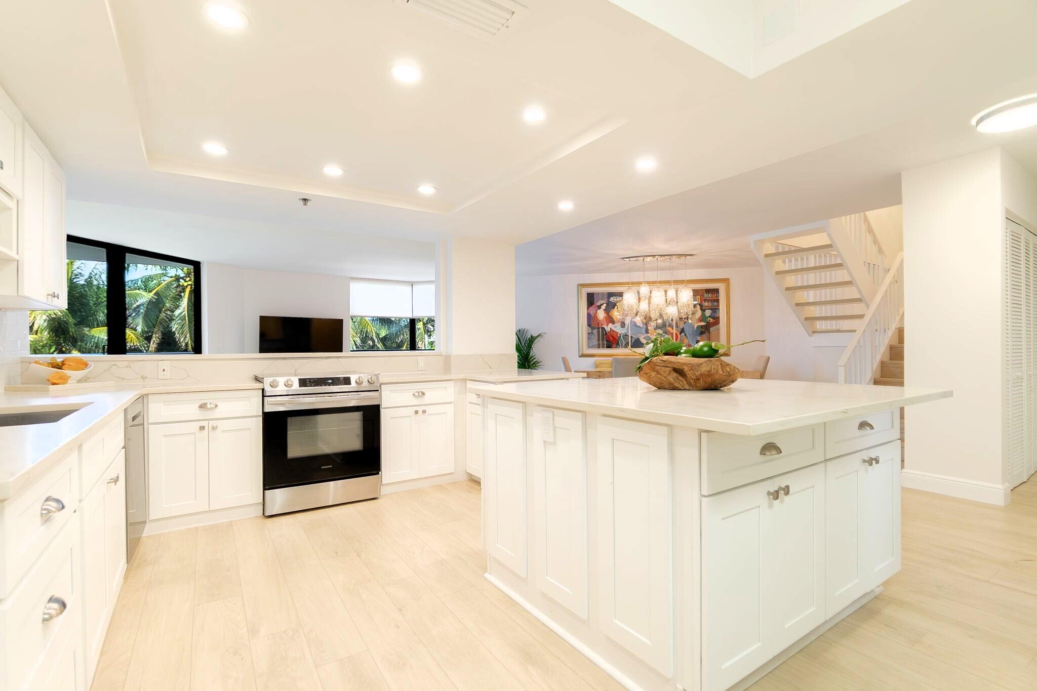 2565 S Ocean Boulevard 205-N