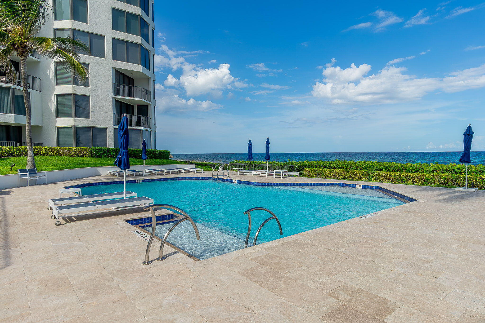 2565 S Ocean Boulevard 205n