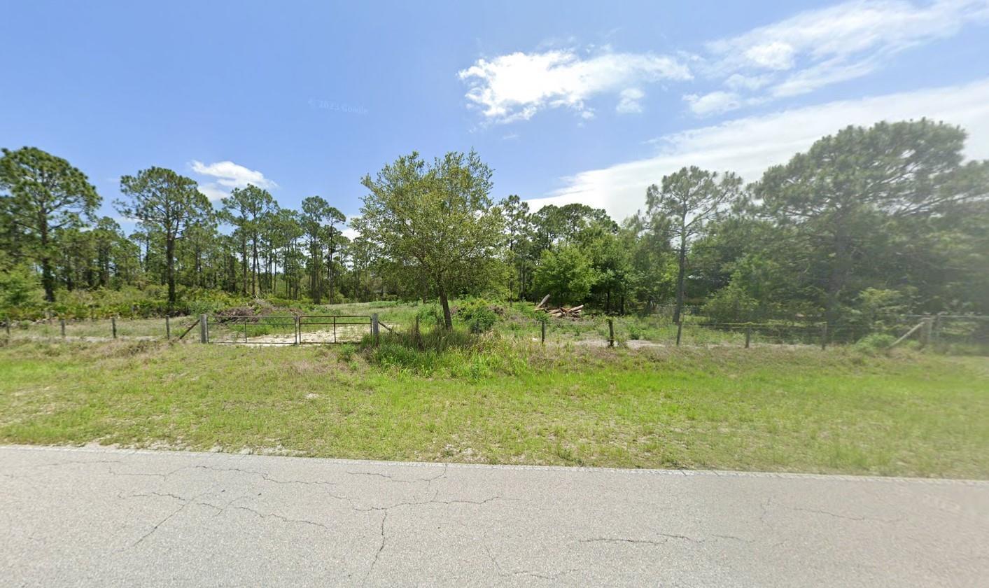 Build your dream home or rural retreat on this cleared 1.06-acre parcel located in the desirable Montura Ranch Estates community. This residential lot offers paved road frontage, easy access to utilities, and no HOA restrictions. Zoned for single-family or modular. The property is ideal for a primary residence, vacation home, or agricultural use. Horses, livestock, and small farming permitted. Electricity available nearby; well and septic required. Enjoy country living with access to the Montura Clubhouse, pool, playground, and recreational amenities. Located just 20 minutes from Clewiston and approx. 90 minutes from Miami or Fort Myers. Don't miss this great opportunity to own affordable acreage in a growing area.