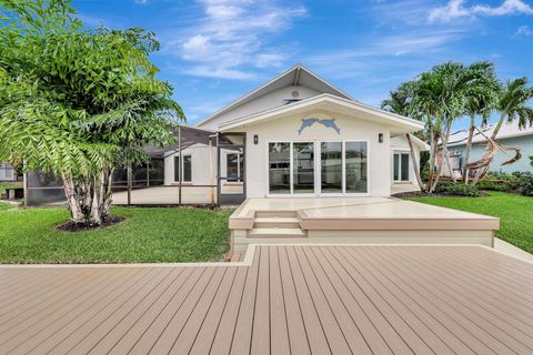 A home in Hutchinson Island