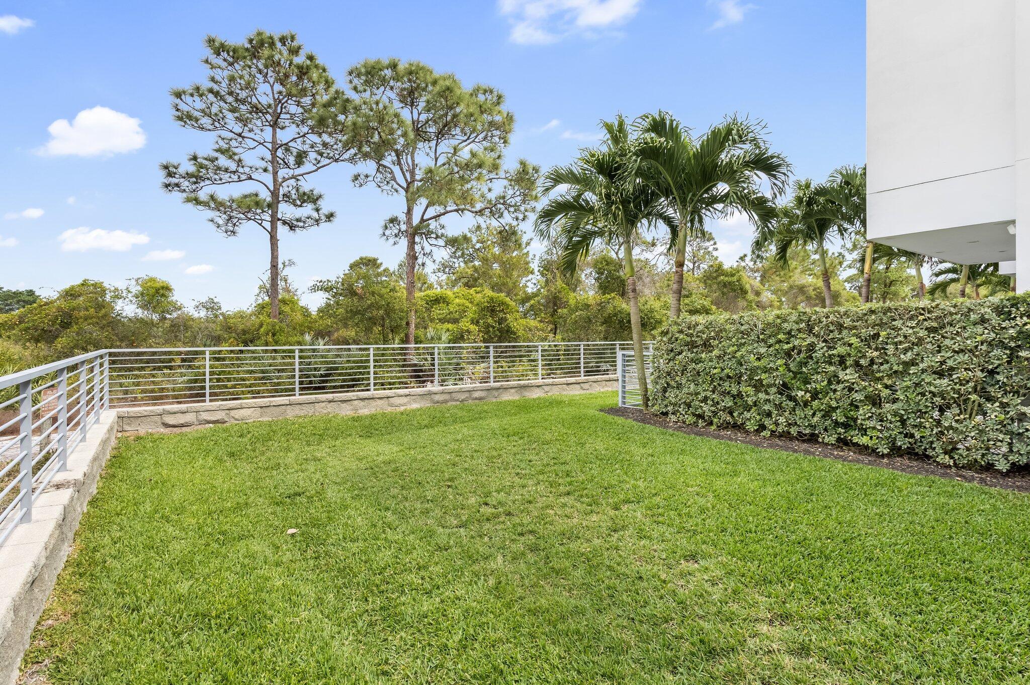 SPANISH RIVER TOWNHOMES - Residential Lease