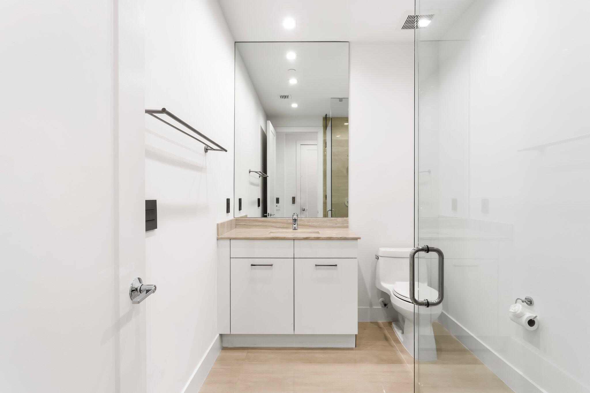 SPANISH RIVER TOWNHOMES - Residential Lease