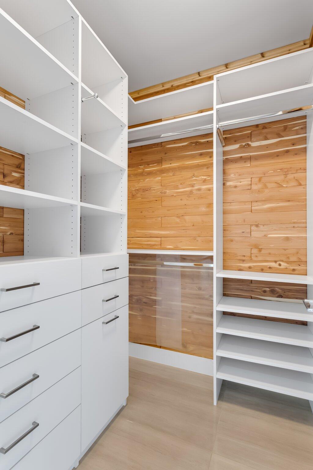 SPANISH RIVER TOWNHOMES - Residential Lease