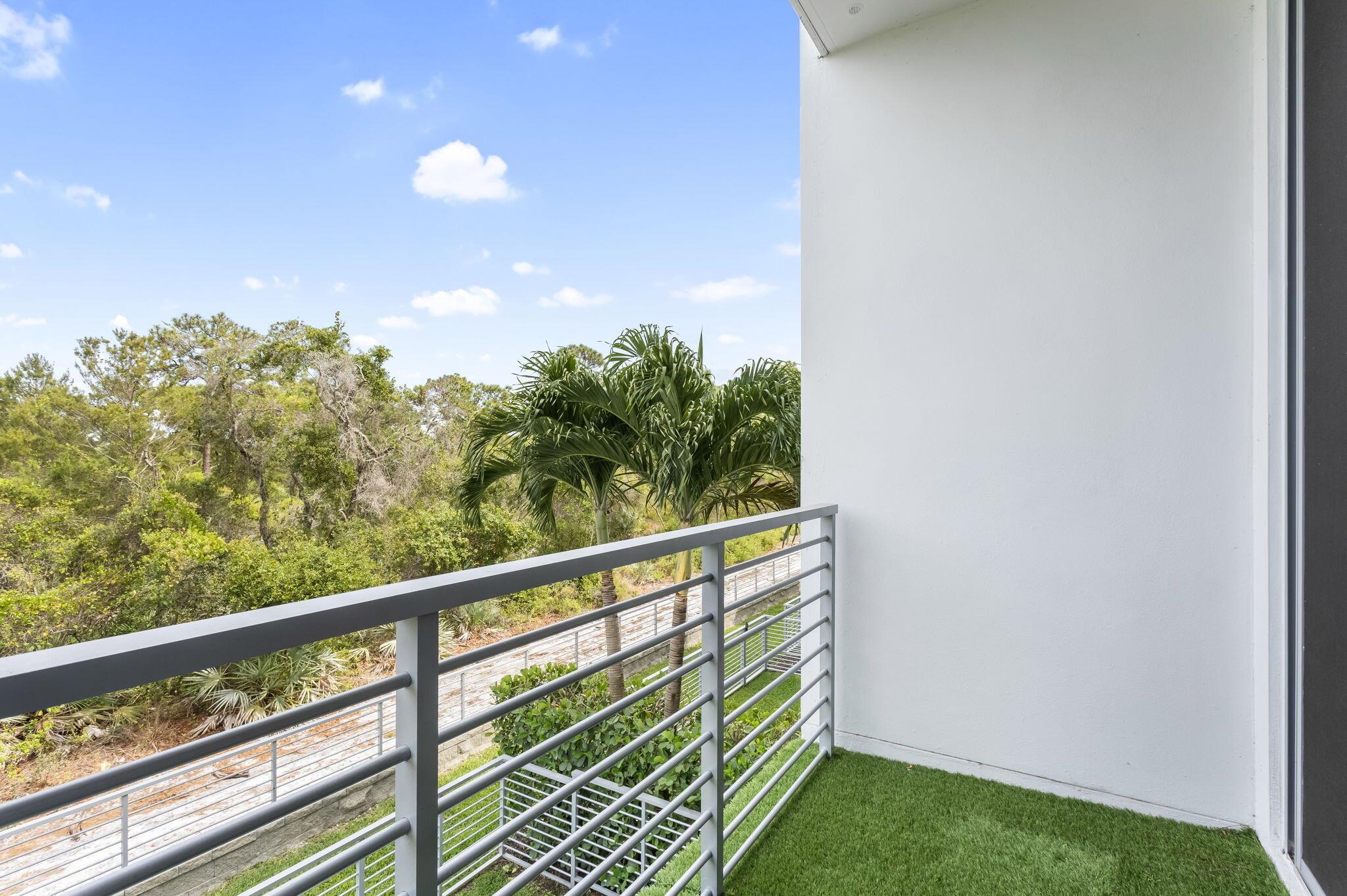 SPANISH RIVER TOWNHOMES - Residential Lease