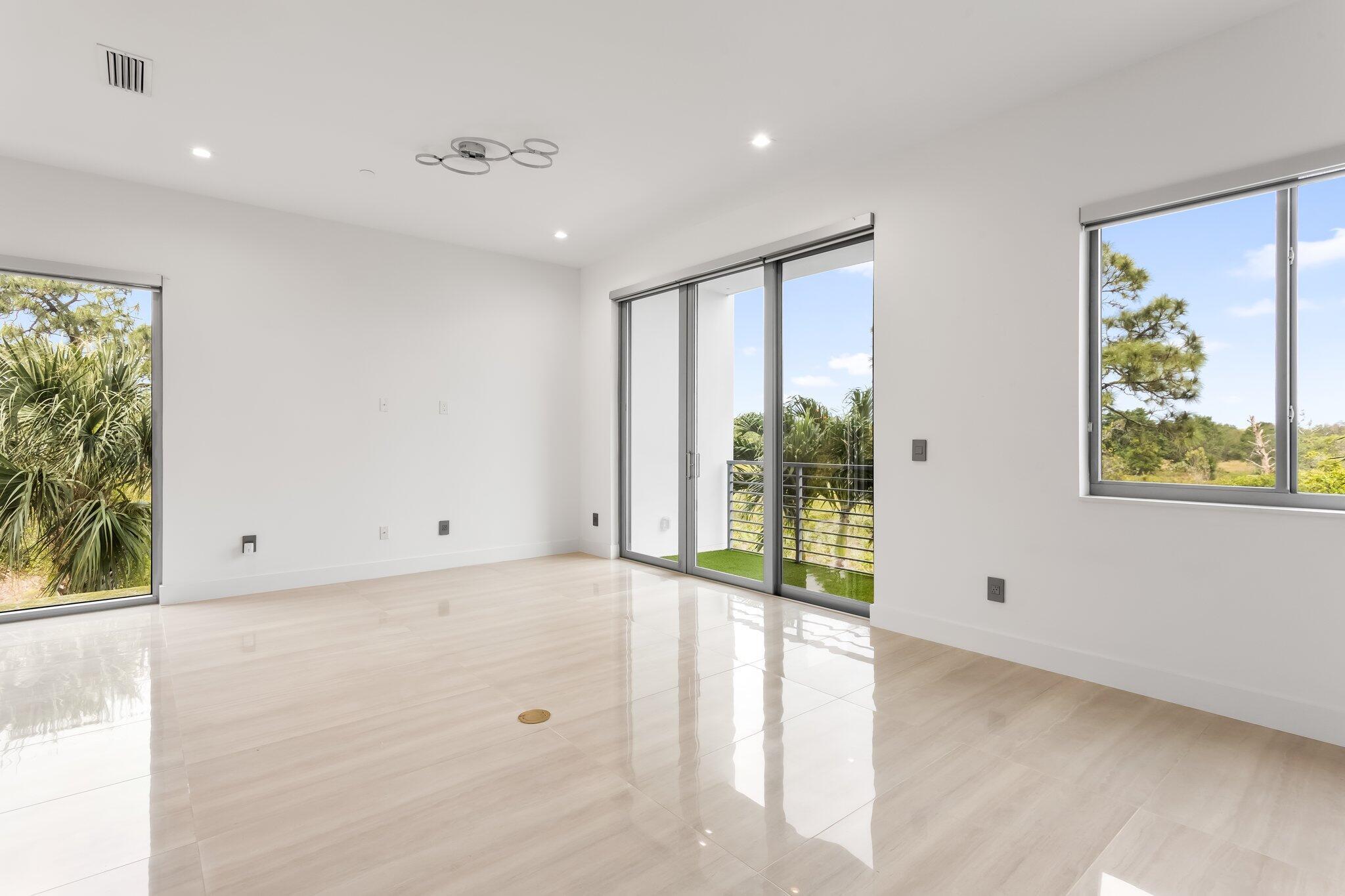 SPANISH RIVER TOWNHOMES - Residential Lease