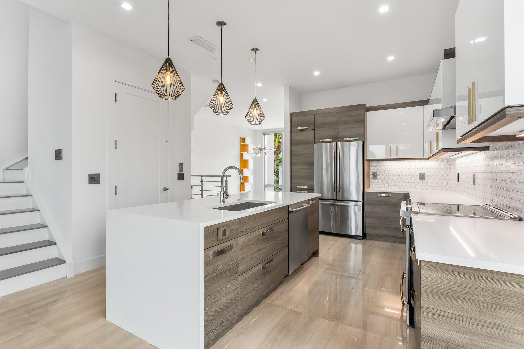 SPANISH RIVER TOWNHOMES - Residential Lease