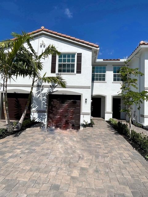 A home in Lake Worth