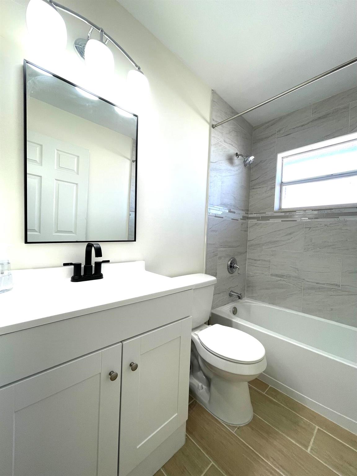 DIXIE PARK ADDITION - Residential Lease