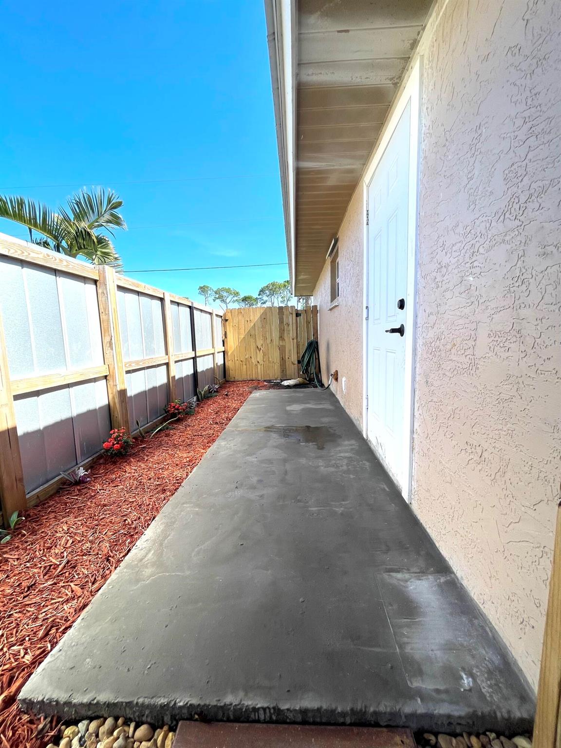 DIXIE PARK ADDITION - Residential Lease