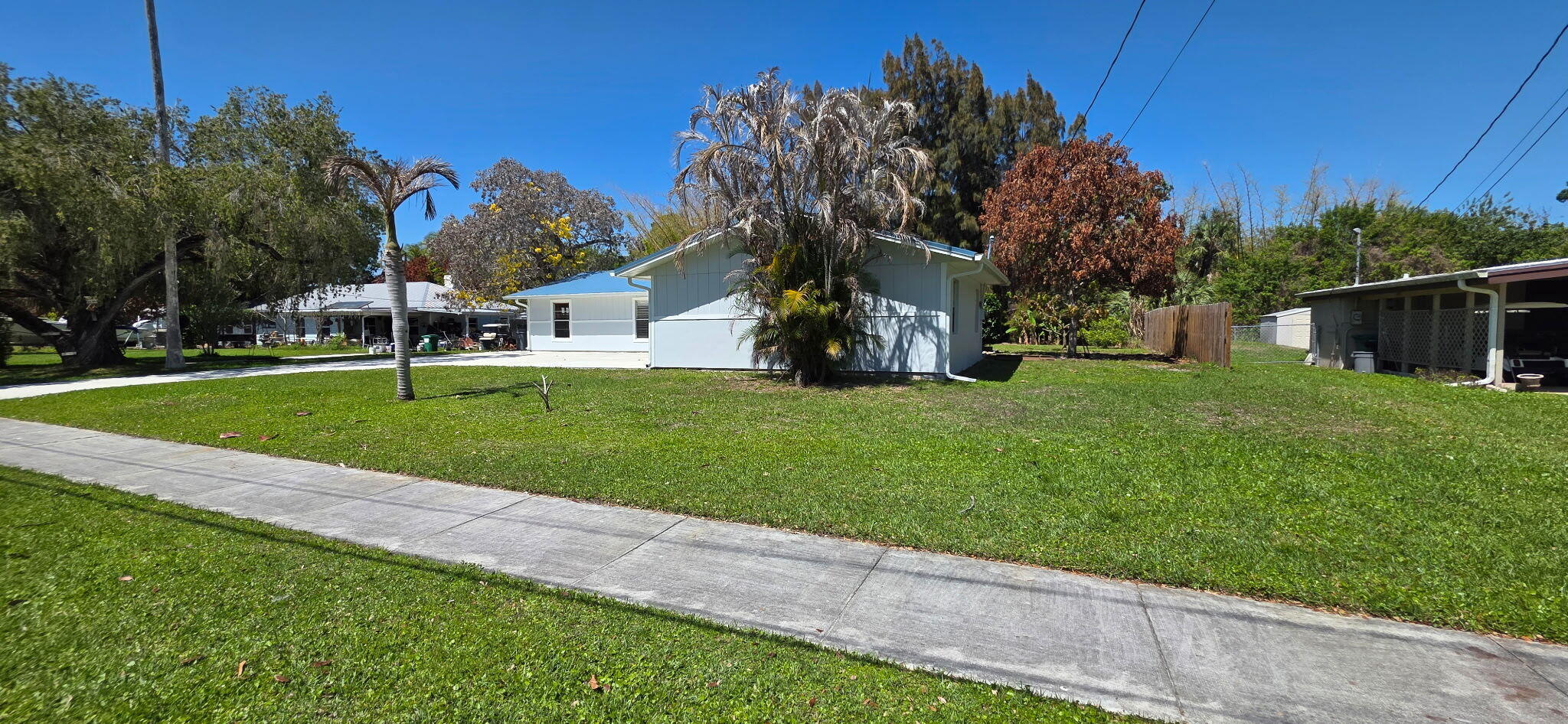 320 Chamberlain Boulevard