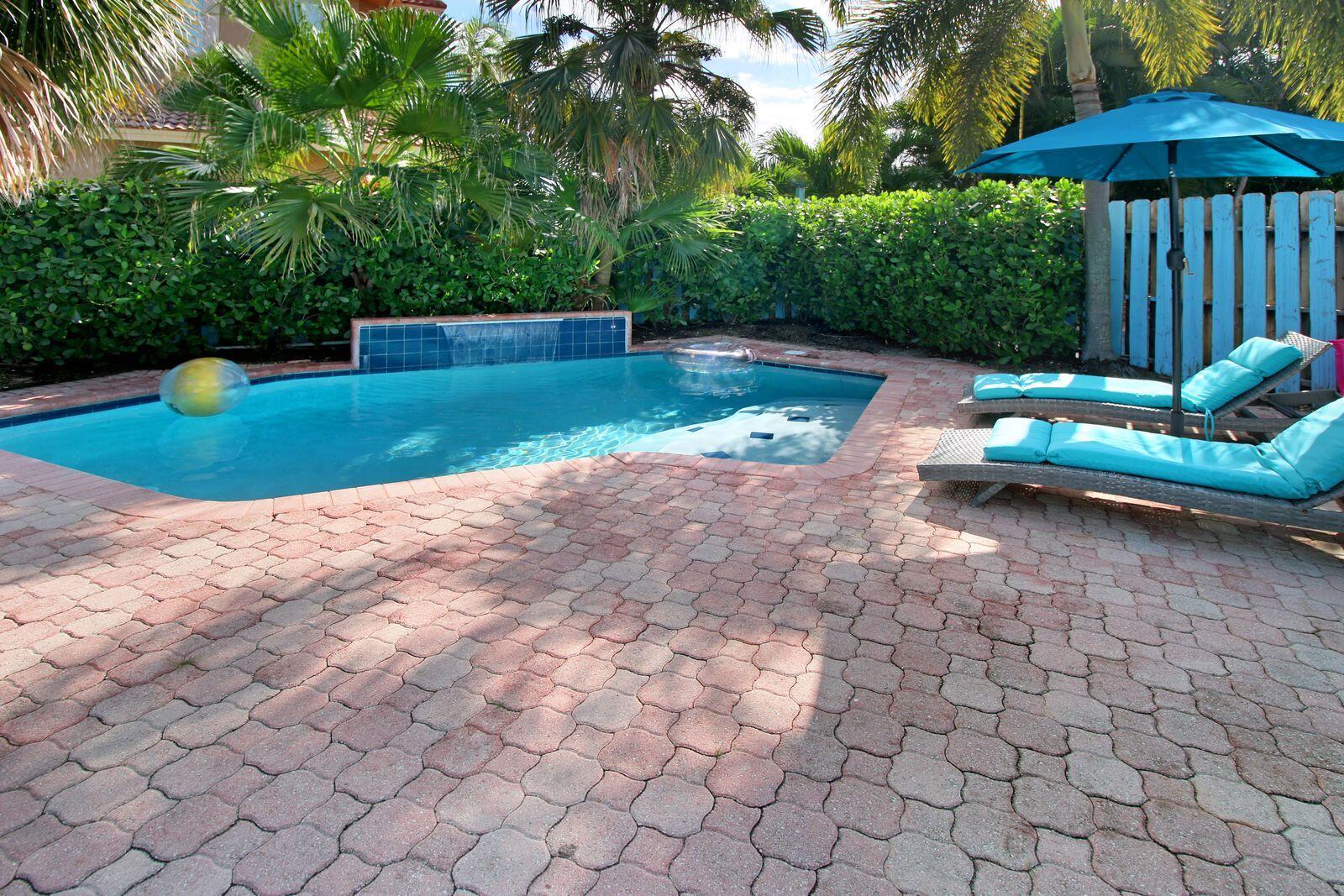 GOLDEN SHORES - Residential