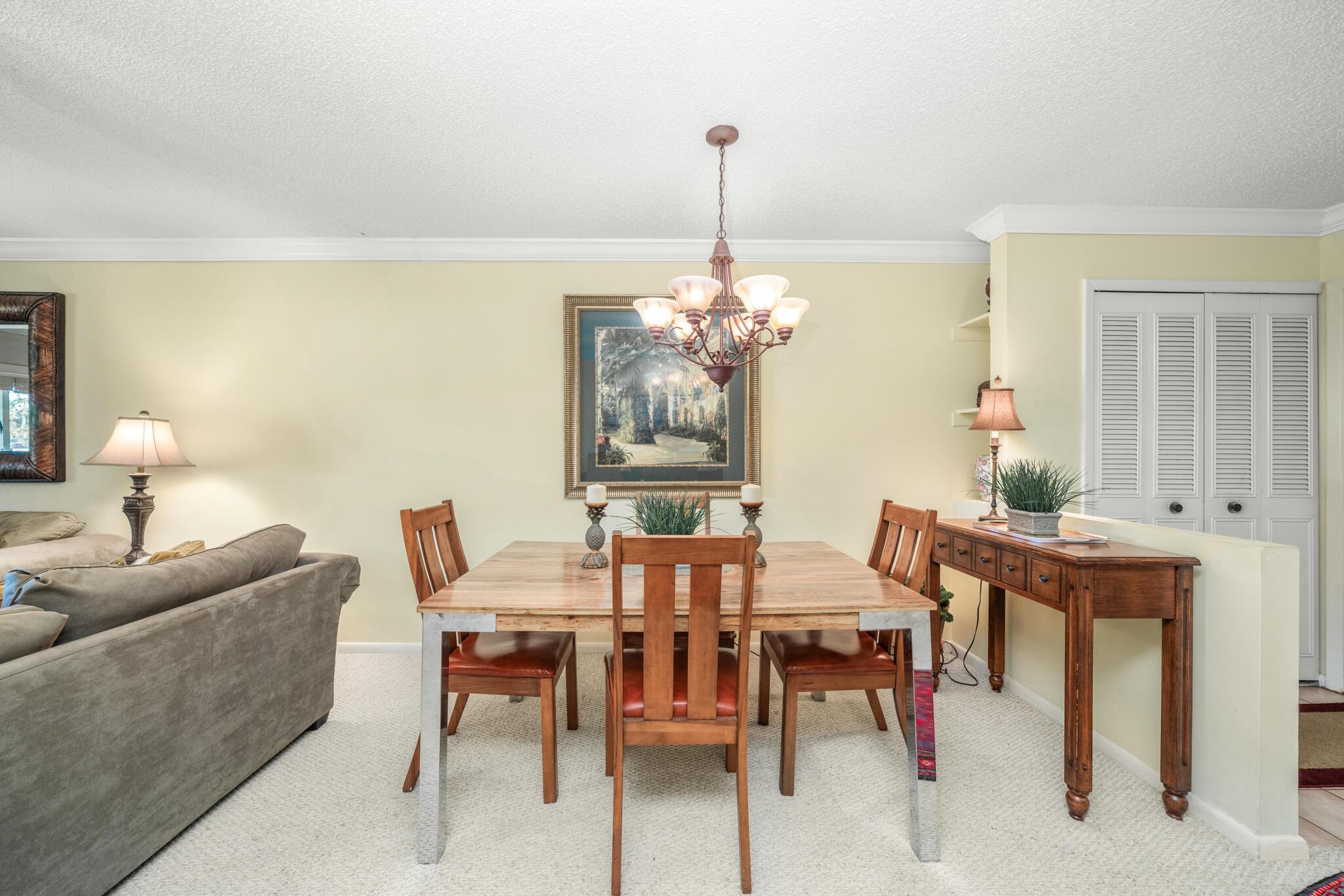 FAIRWAY VILLAS CONDO SNL - Residential Lease