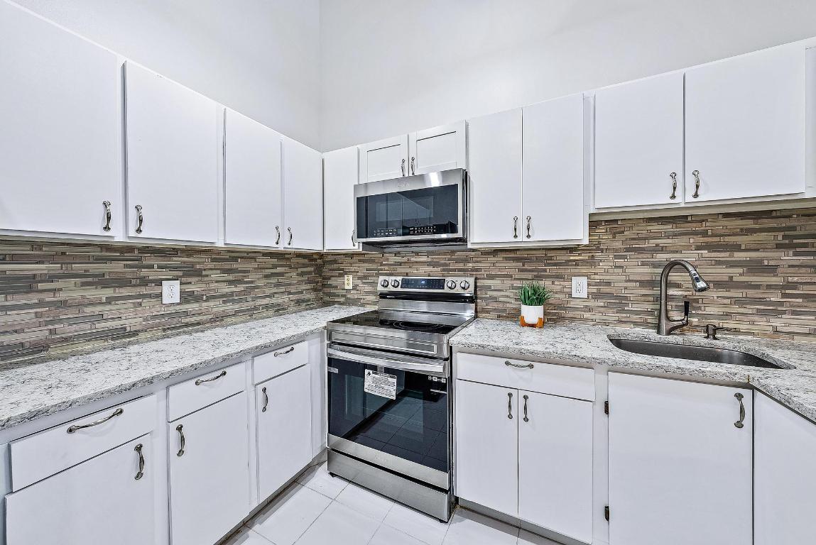 CHASEWOOD OF JUPITER - Residential Lease