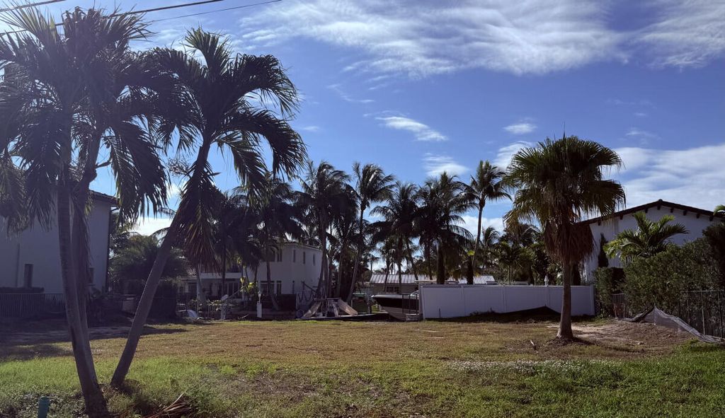 Photo of 808 NE Bay Cove Street, Boca Raton, FL 33487 (MLS # R11162384)