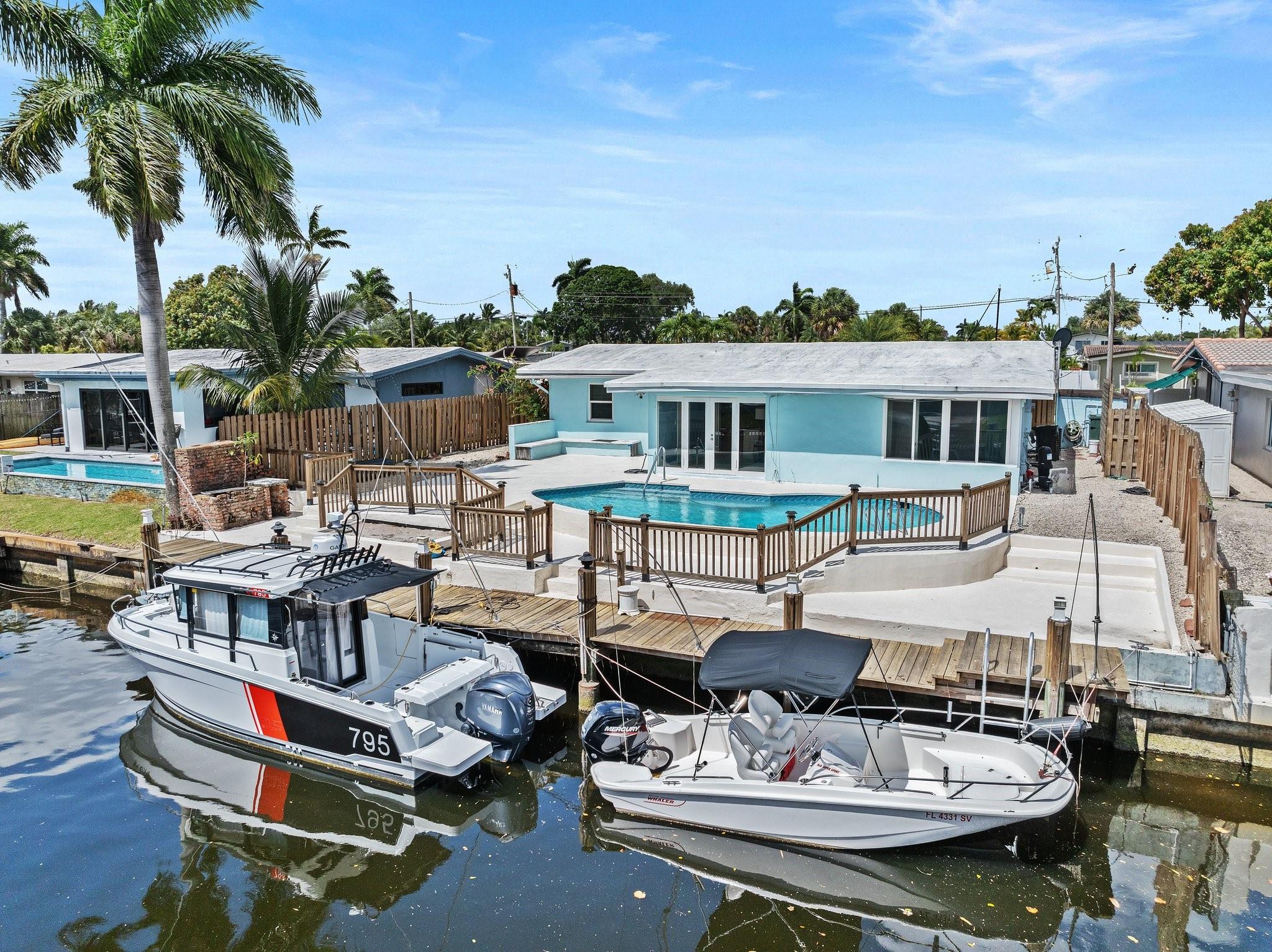 2436 Gulfstream Ln