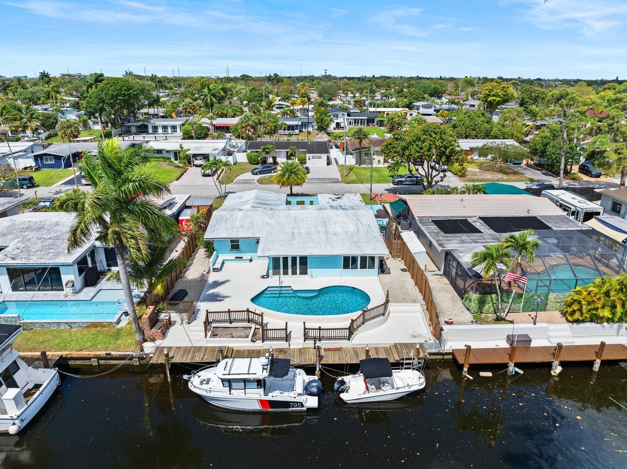2436 Gulfstream Ln