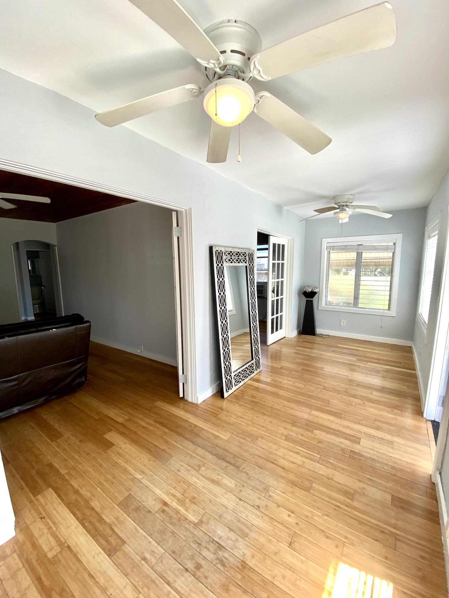 LAKE WORTH TOWN OF - Residential Lease