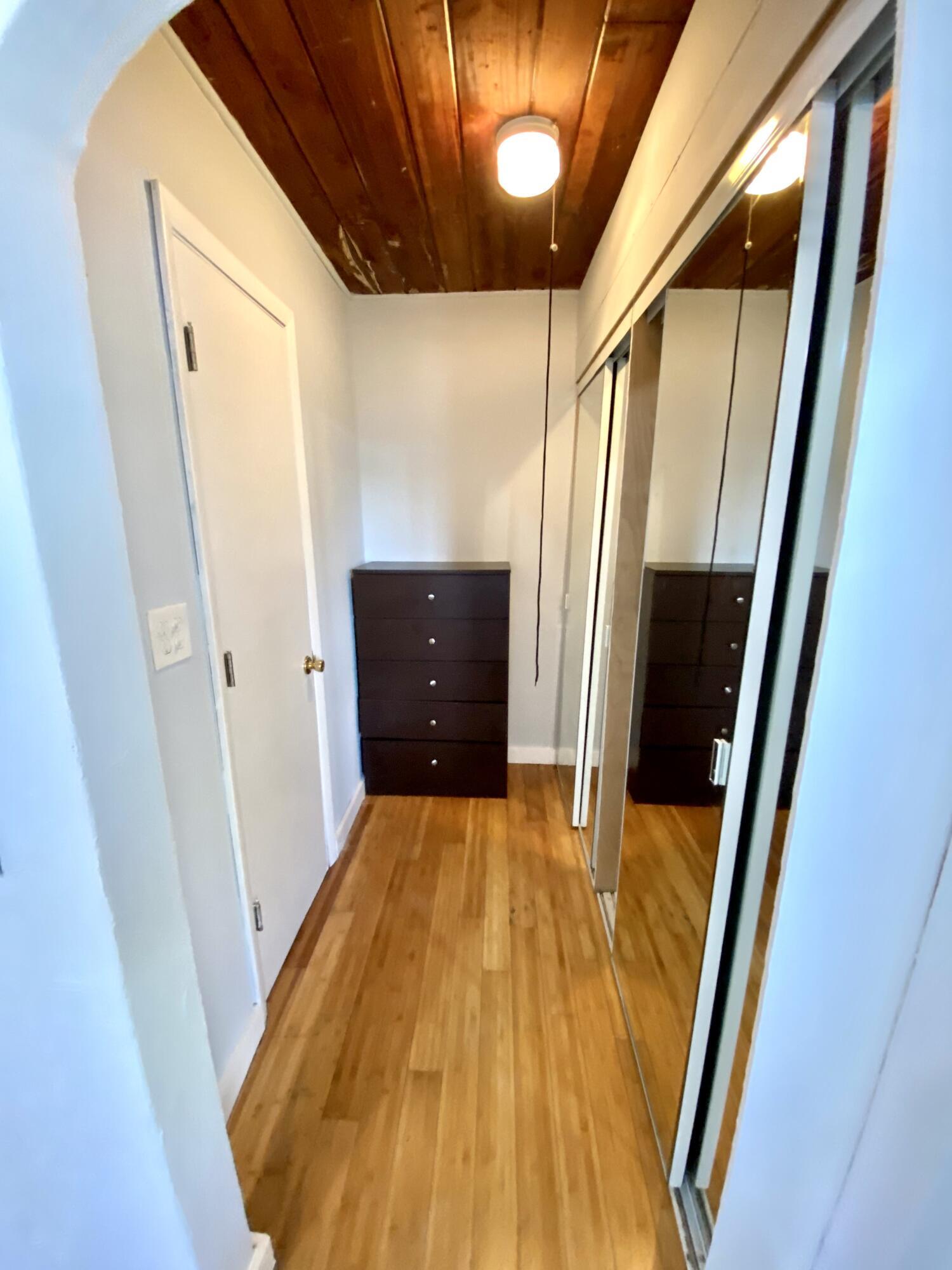 LAKE WORTH TOWN OF - Residential Lease