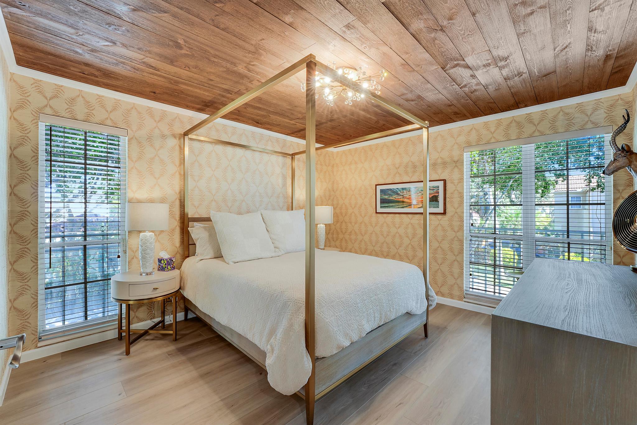 VILLA D ESTE - Residential Lease