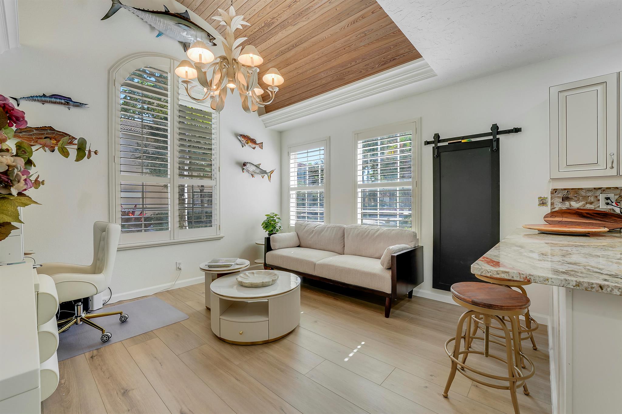 VILLA D ESTE - Residential Lease