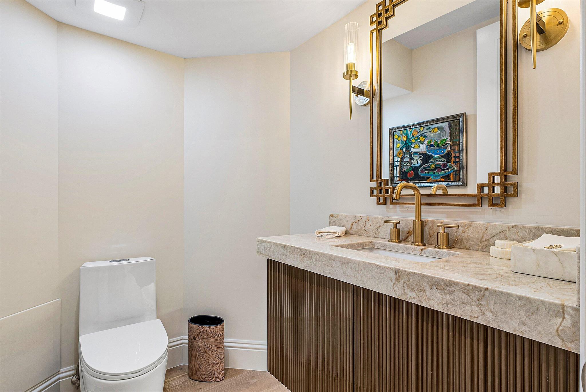 TWO THOUSAND COND AT SLOA - Residential