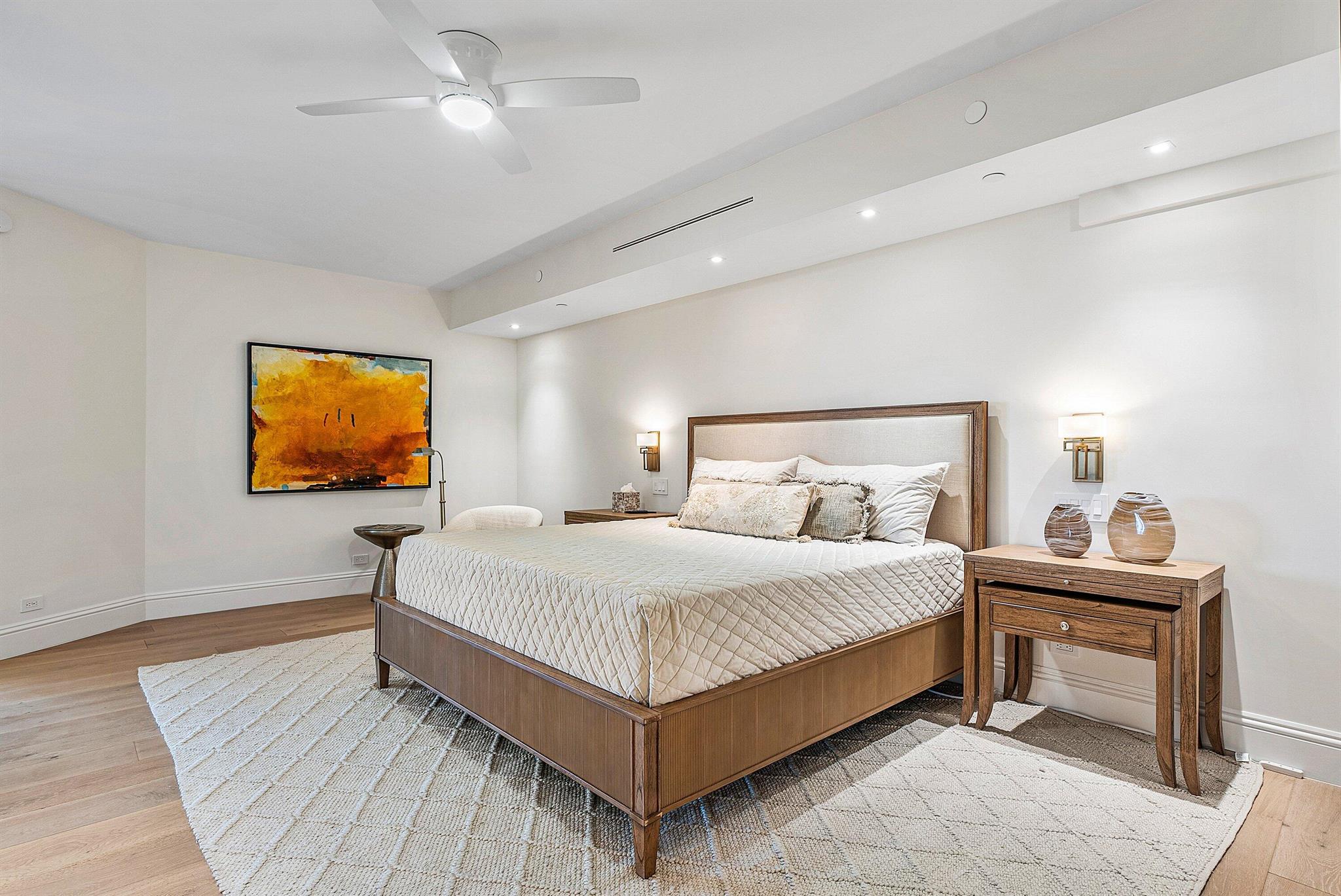 TWO THOUSAND COND AT SLOA - Residential