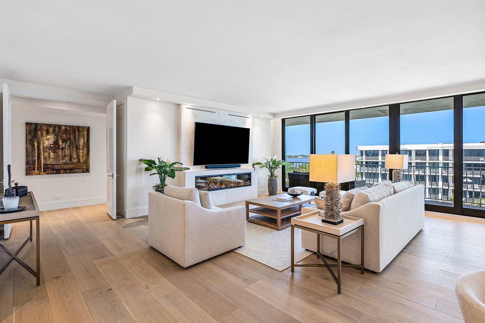 TWO THOUSAND COND AT SLOA - Residential