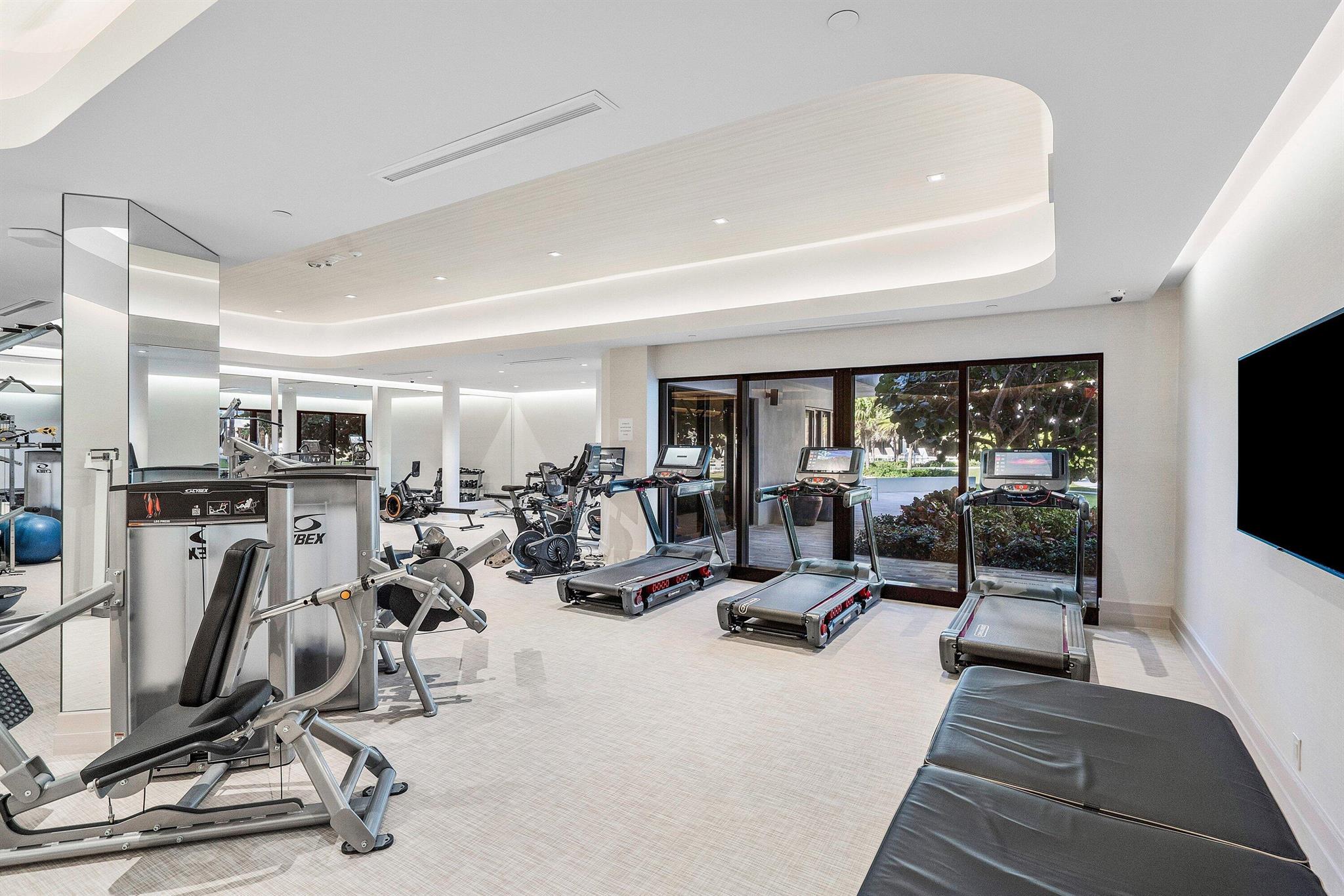 TWO THOUSAND COND AT SLOA - Residential