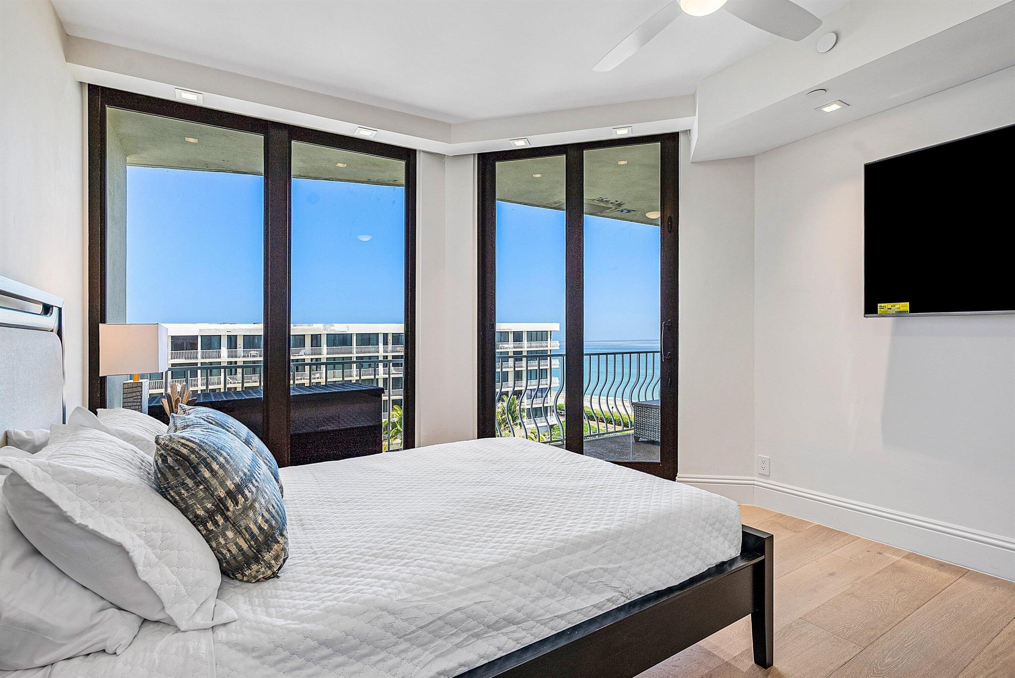 TWO THOUSAND COND AT SLOA - Residential