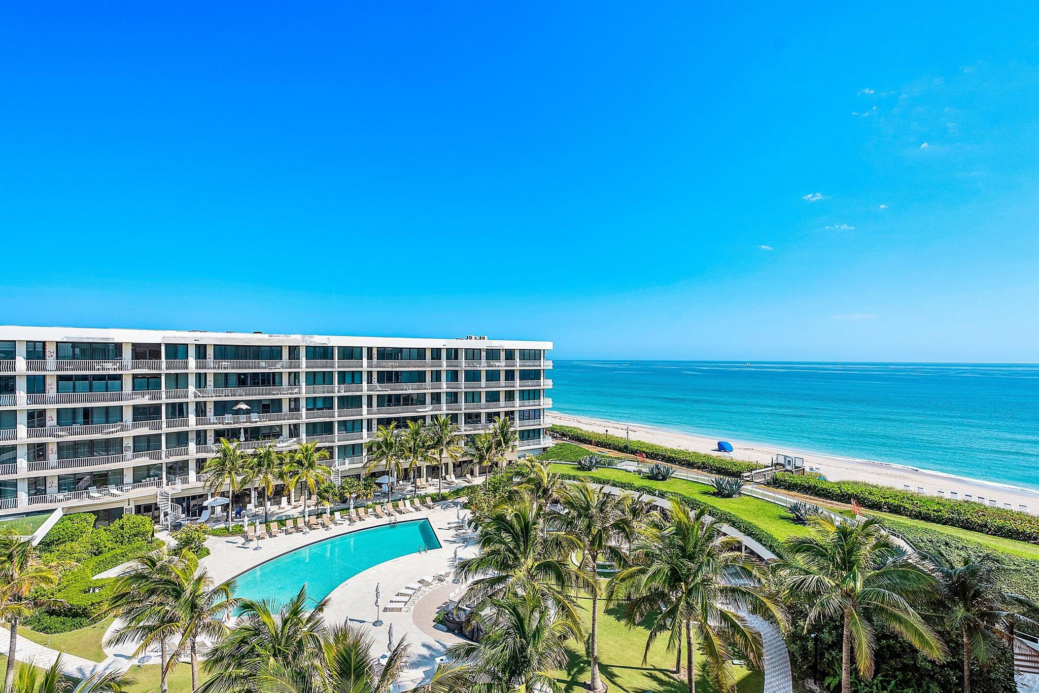TWO THOUSAND COND AT SLOA - Residential