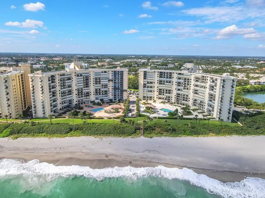 Photo of 400 Ocean Trail Way #109, Jupiter, FL 33477 (MLS # F10428236)