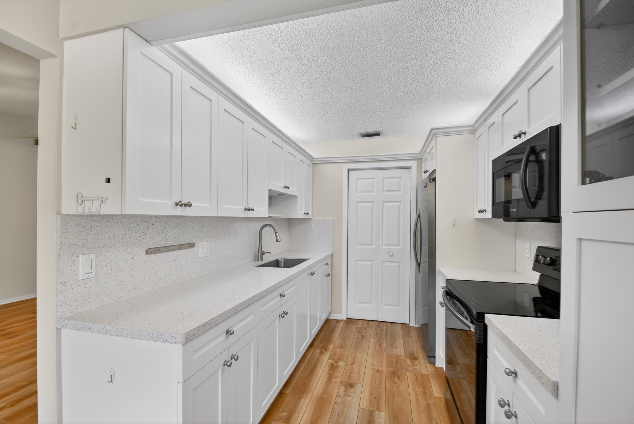 VILLAGES OF WOODLAKE 2 - Residential