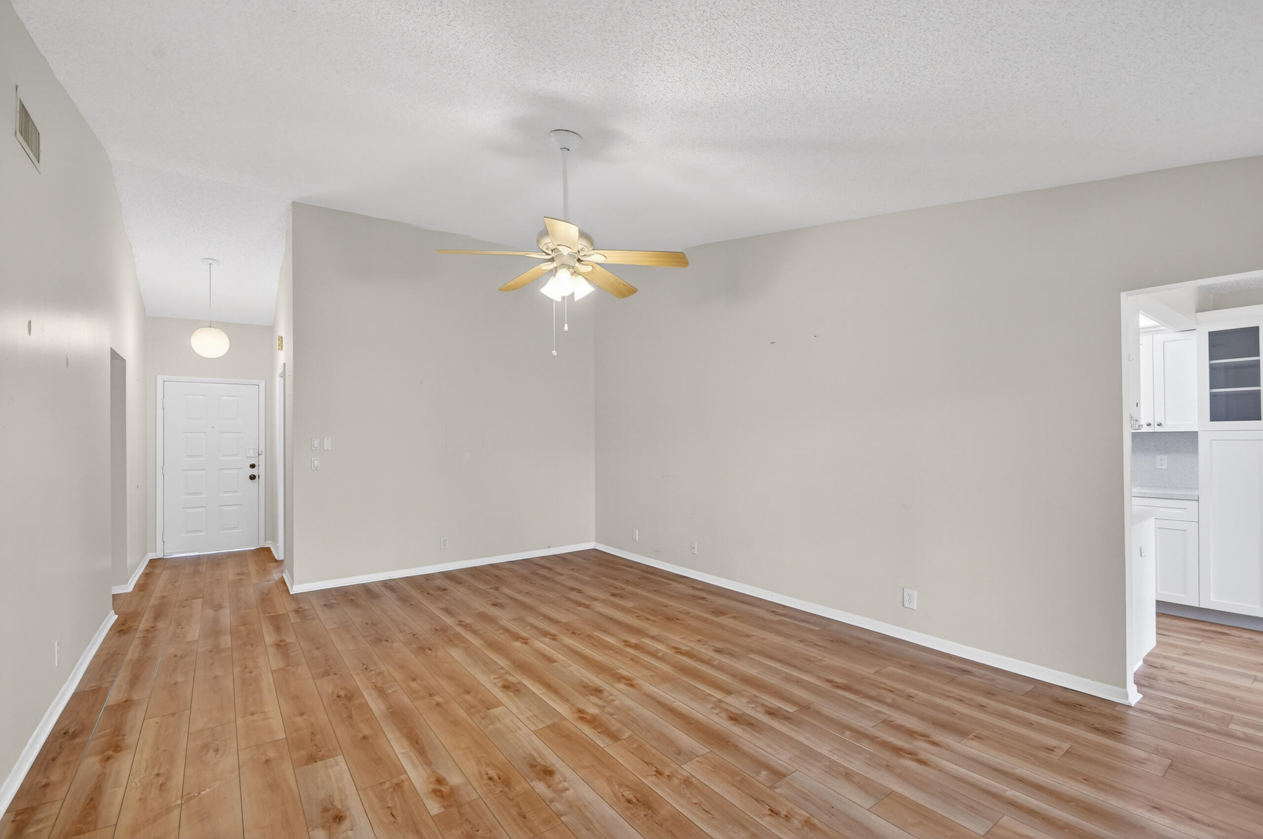 VILLAGES OF WOODLAKE 2 - Residential