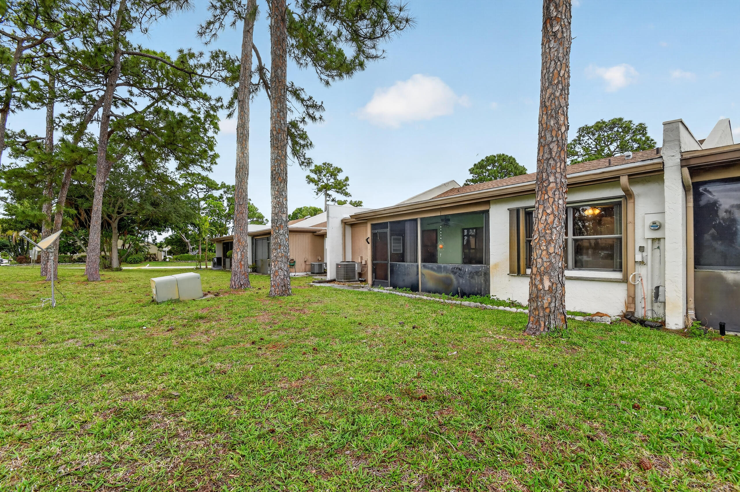 VILLAGES OF WOODLAKE 2 - Residential