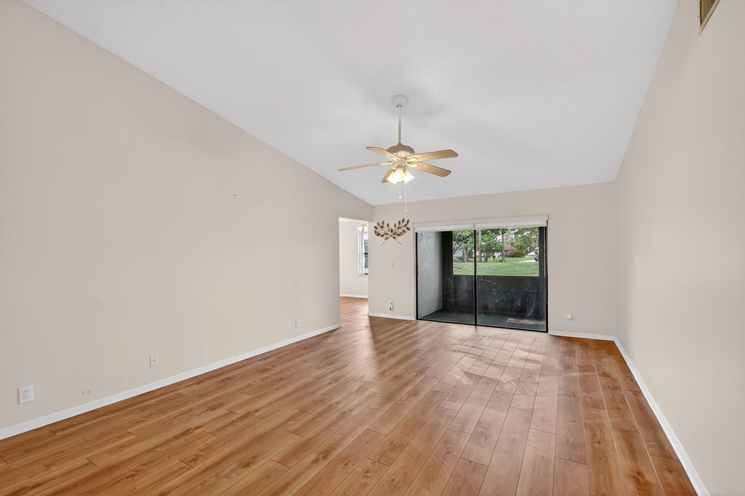 VILLAGES OF WOODLAKE 2 - Residential