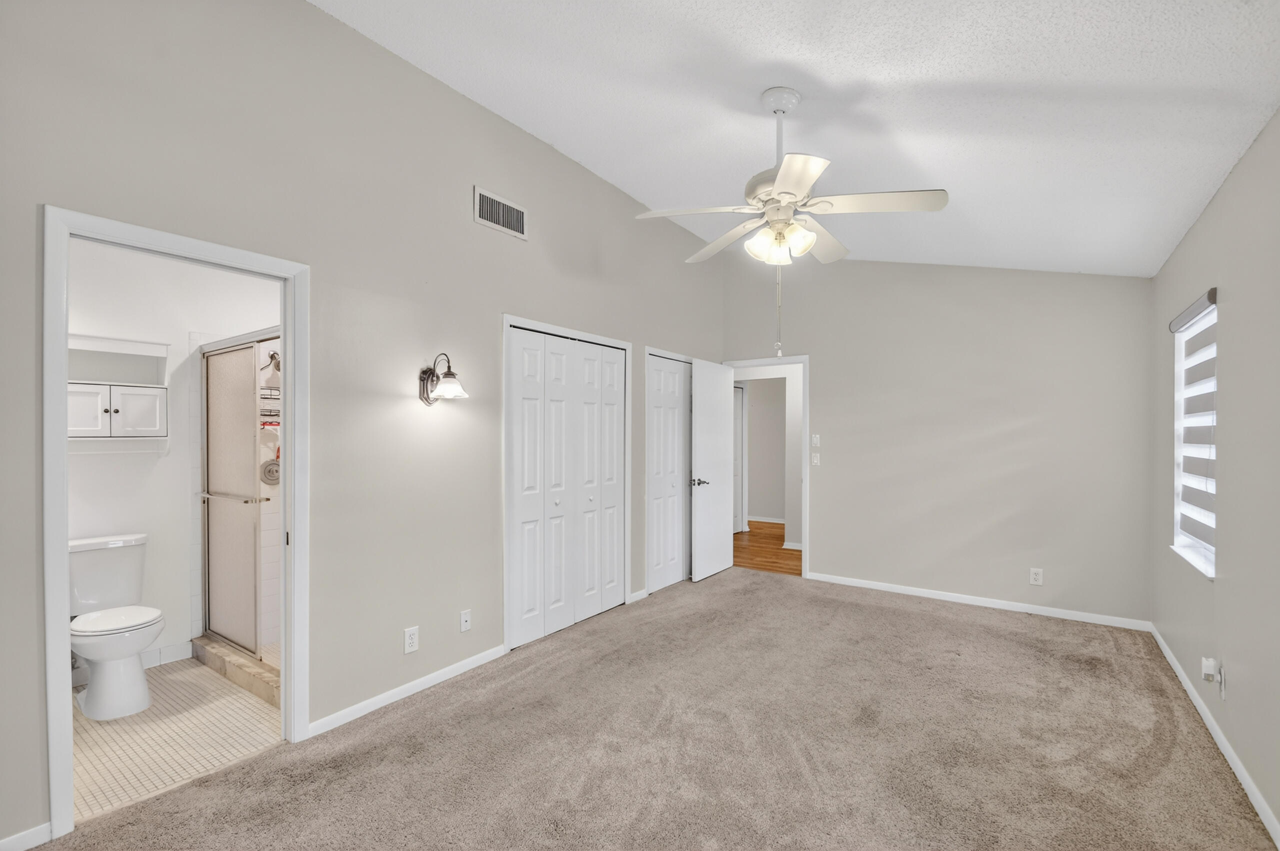 6105 Fairfield Circle